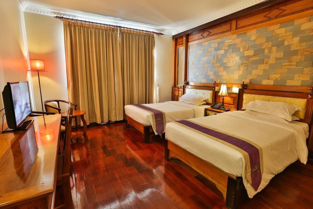 Blue River Hotel プノンペン エクステリア 写真