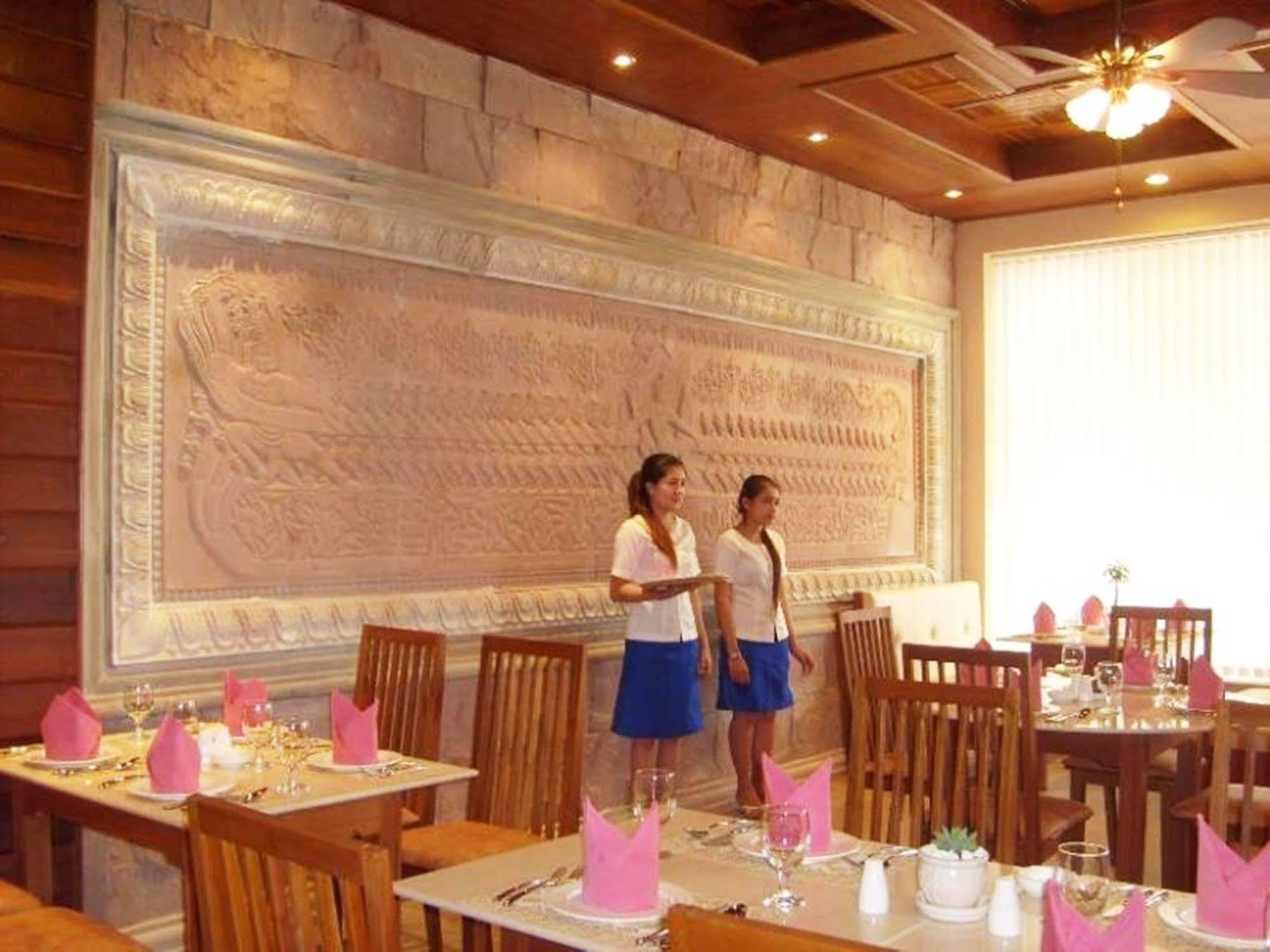 Blue River Hotel プノンペン エクステリア 写真