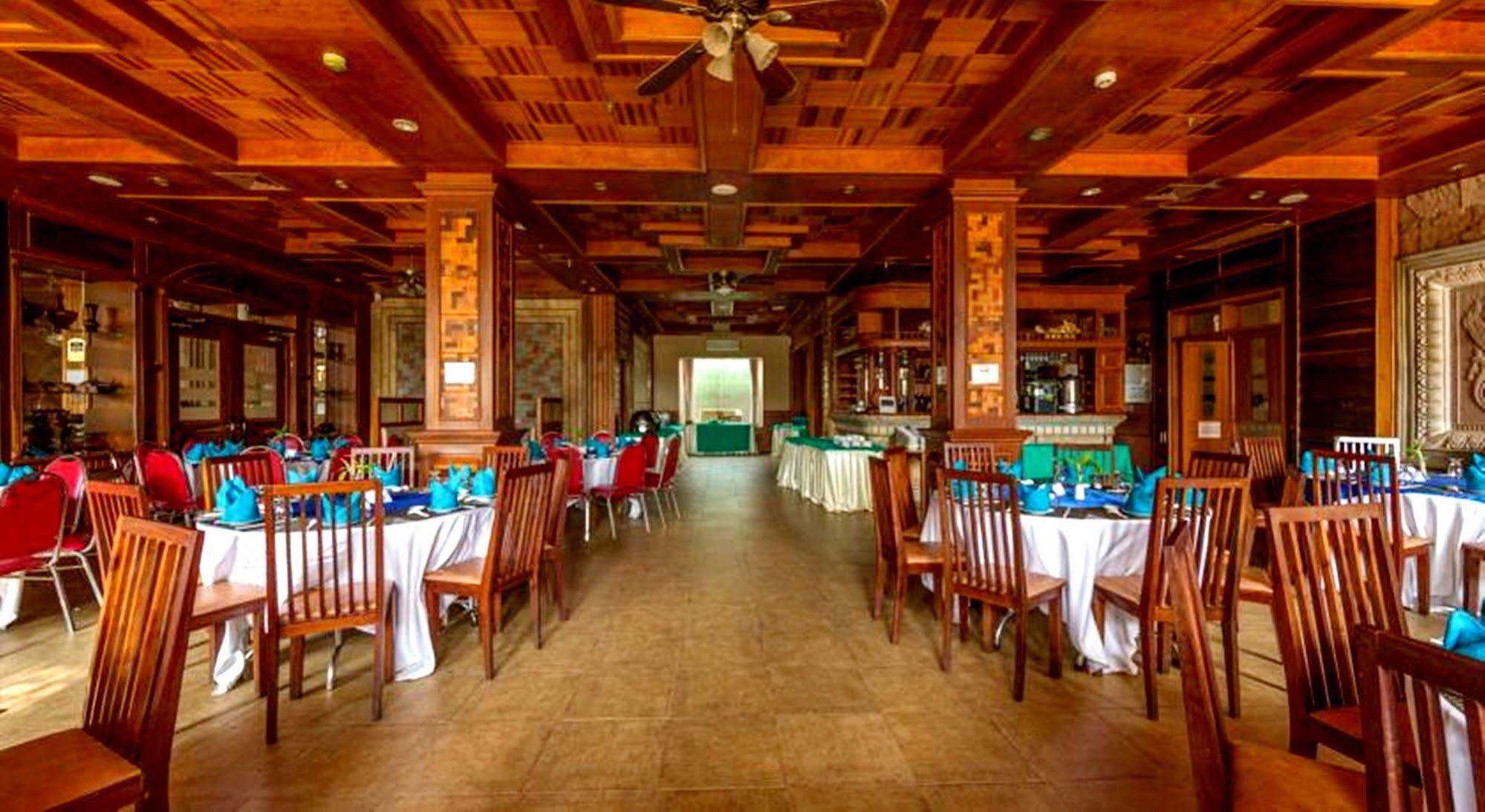 Blue River Hotel プノンペン エクステリア 写真