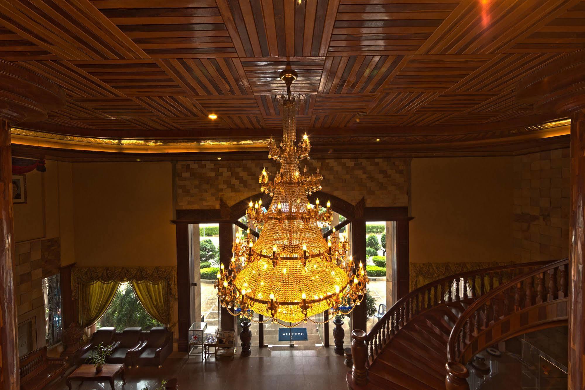 Blue River Hotel プノンペン エクステリア 写真